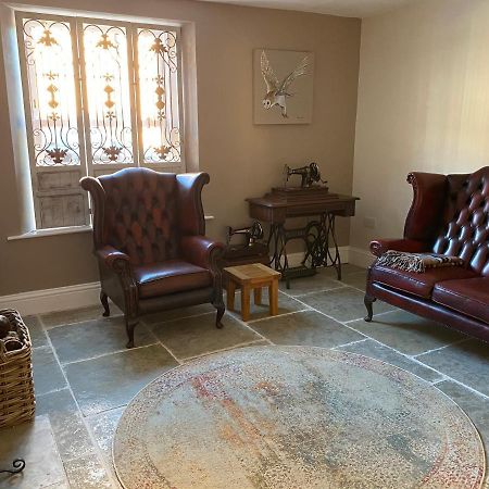 7 Salisbury Street B&B Кранборн Экстерьер фото