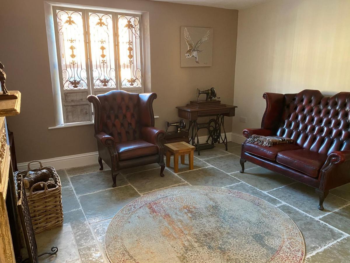 7 Salisbury Street B&B Кранборн Экстерьер фото